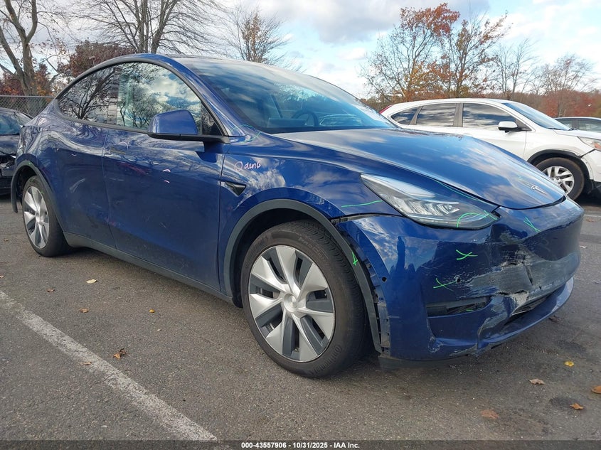 TESLA MODEL Y LONG RANGE DUAL MOTOR ALL-WHEEL DRIVE