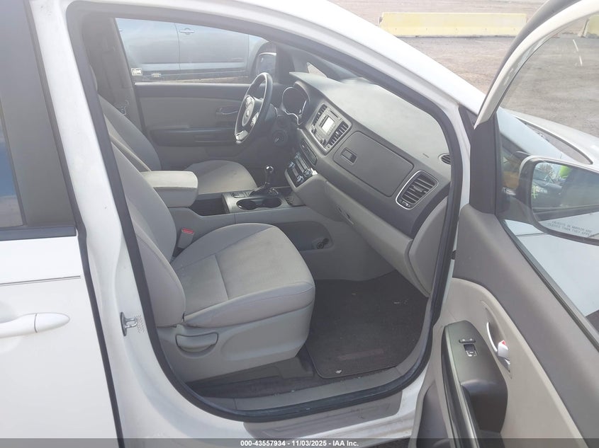 2016 KIA SEDONA L KNDMA5C1XG6168185