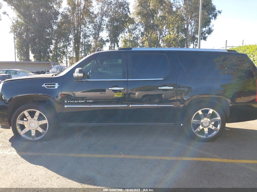 2008 Cadillac Escalade Esv Standard VIN: 1GYFC66858R225663 Lot: 43557989