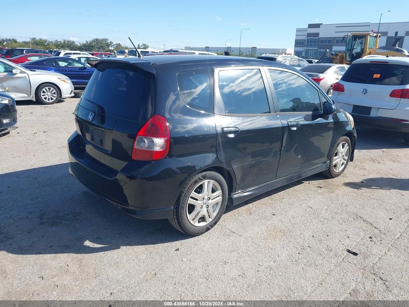 JHMGD38698S037382 2008 HONDA FIT photo no. 4
