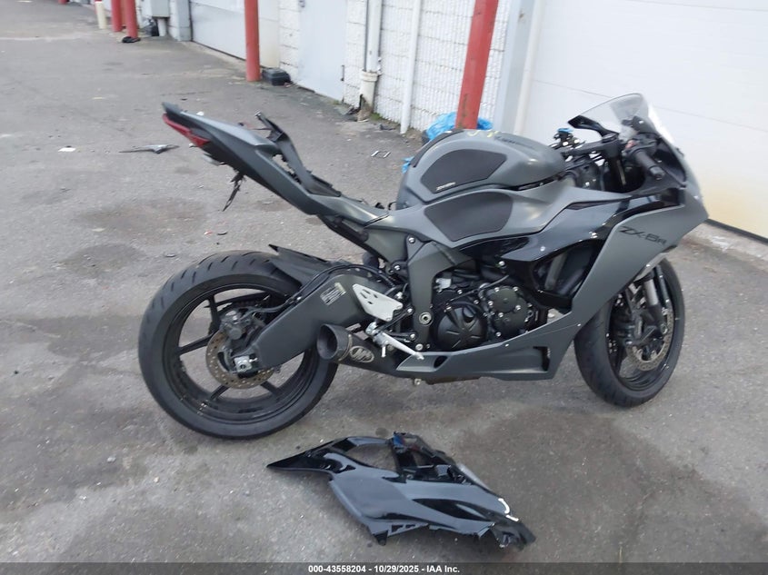 2025 Kawasaki Zx636 K VIN: JKBZXJJ1XSA020002 Lot: 43558204