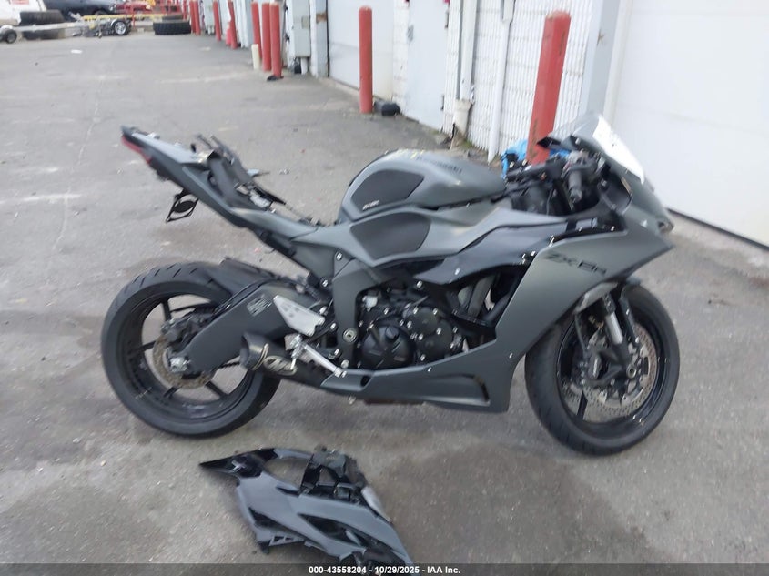 2025 Kawasaki Zx636 K VIN: JKBZXJJ1XSA020002 Lot: 43558204