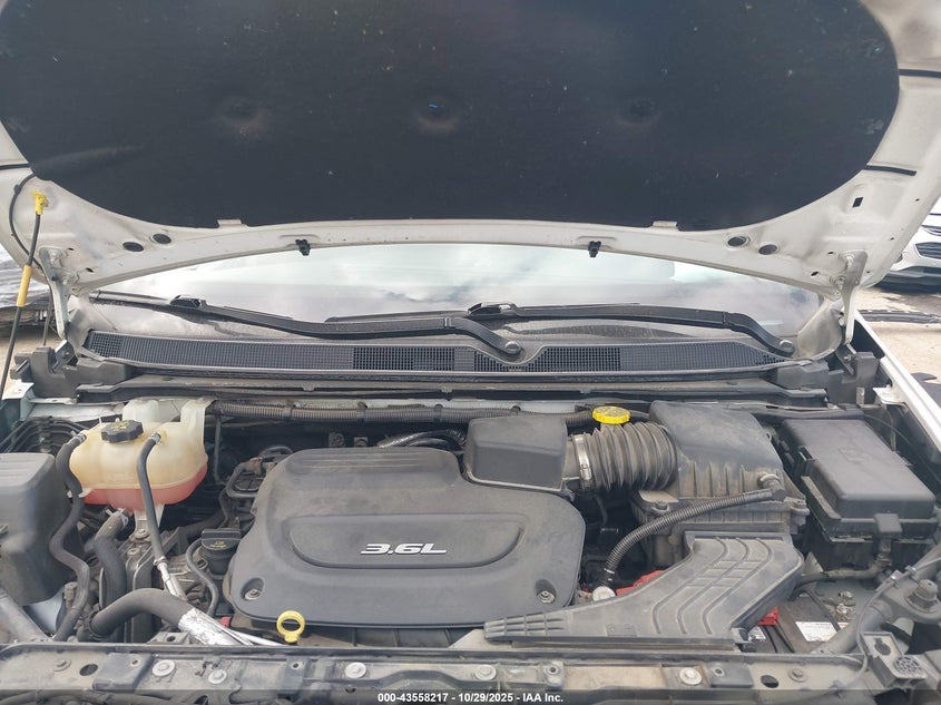 2017 Chrysler Pacifica Touring VIN: 2C4RC1DGXHR634302 Lot: 43558217