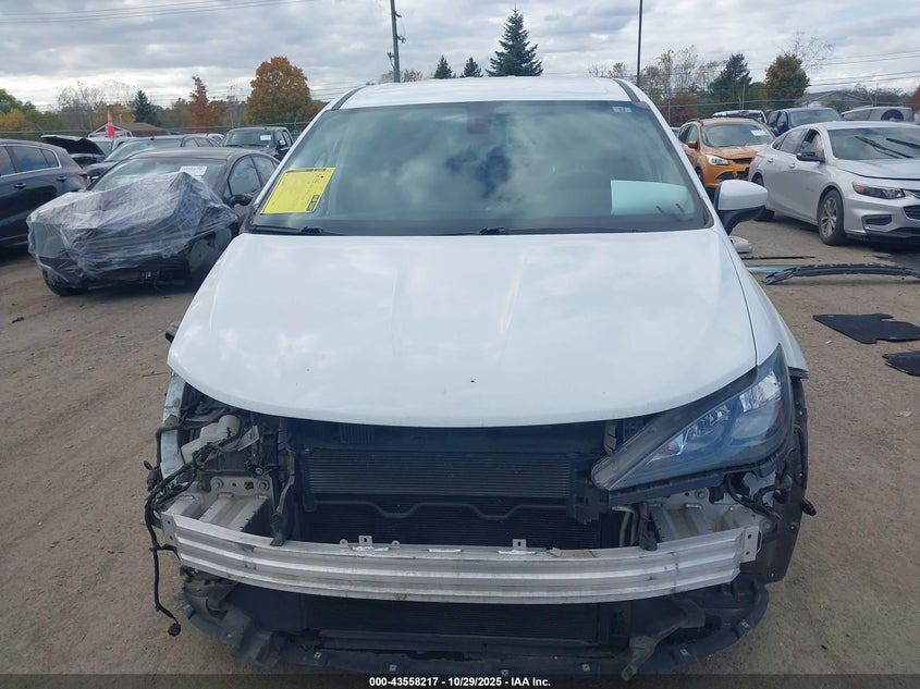 2017 Chrysler Pacifica Touring VIN: 2C4RC1DGXHR634302 Lot: 43558217