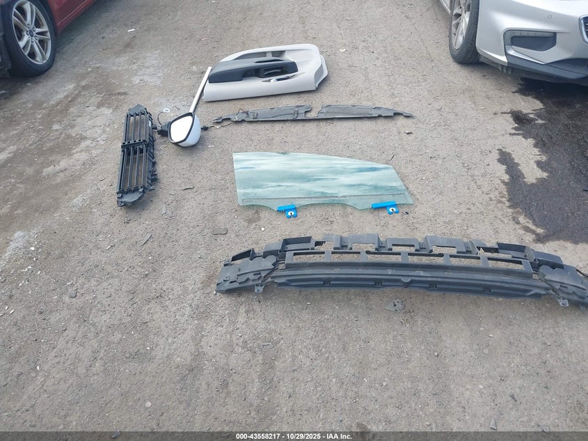 2017 Chrysler Pacifica Touring VIN: 2C4RC1DGXHR634302 Lot: 43558217