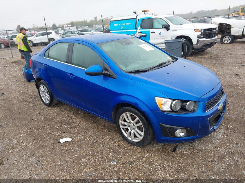 CHEVROLET SONIC LT AUTO