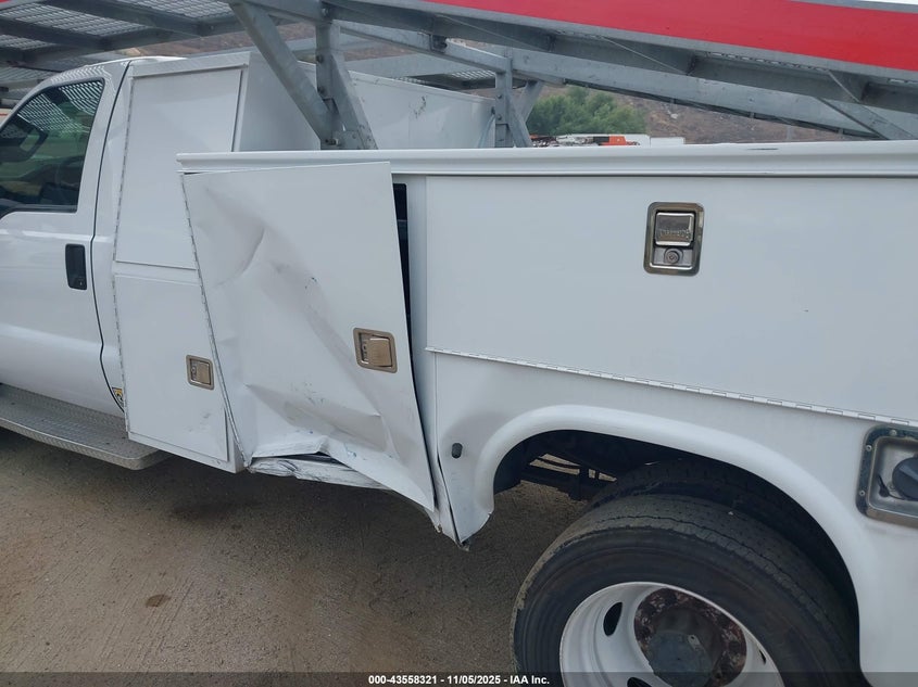 1FDUF5GY3GEC07466 2016 FORD F550 photo no. 12