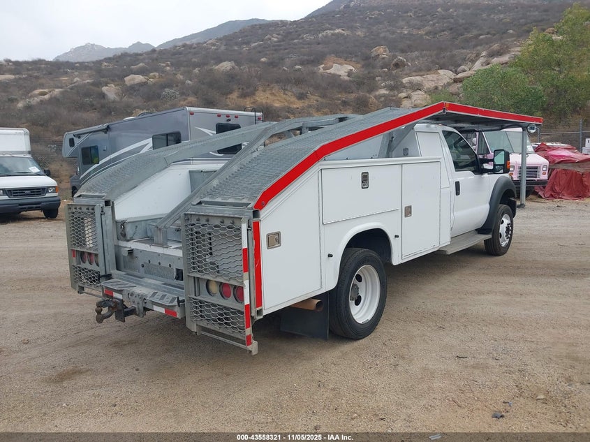 1FDUF5GY3GEC07466 2016 FORD F550 photo no. 4