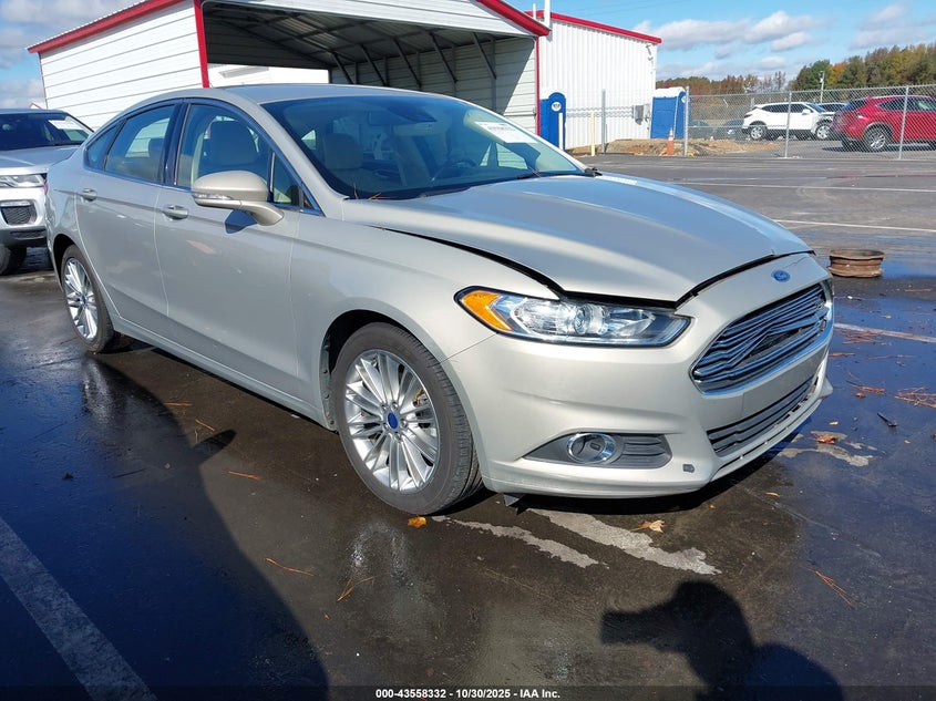 FORD FUSION SE