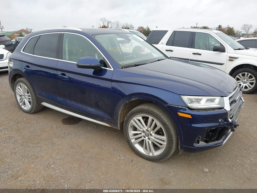 AUDI Q5 2.0T PREMIUM/2.0T TECH PREMIUM