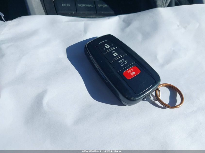 2021 Toyota Rav4 Xle VIN: 2T3W1RFV1MW156077 Lot: 43558378