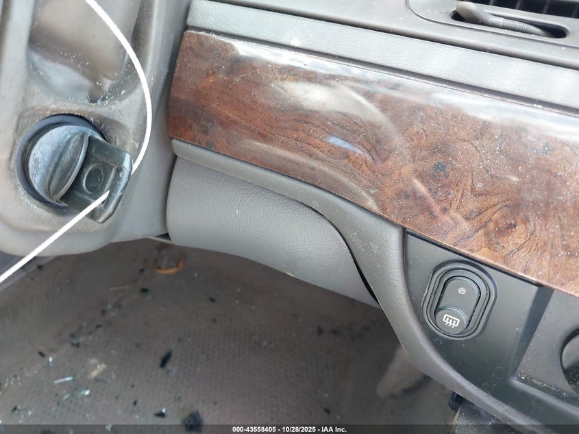 2007 Mercury Grand Marquis Gs VIN: 2MEFM74V77X632971 Lot: 43558405