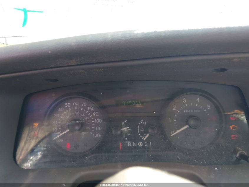 2007 Mercury Grand Marquis Gs VIN: 2MEFM74V77X632971 Lot: 43558405