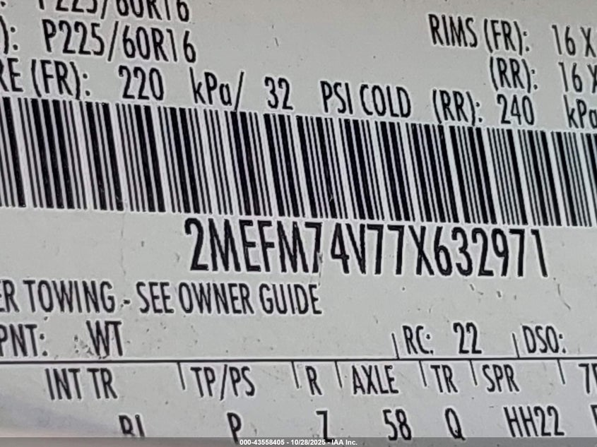 2007 Mercury Grand Marquis Gs VIN: 2MEFM74V77X632971 Lot: 43558405