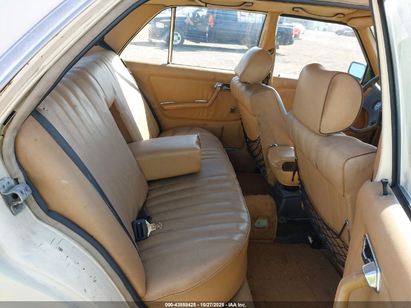 1981 Mercedes-Benz 240 D VIN: WDBAB23A2BB218137 Lot: 43558425