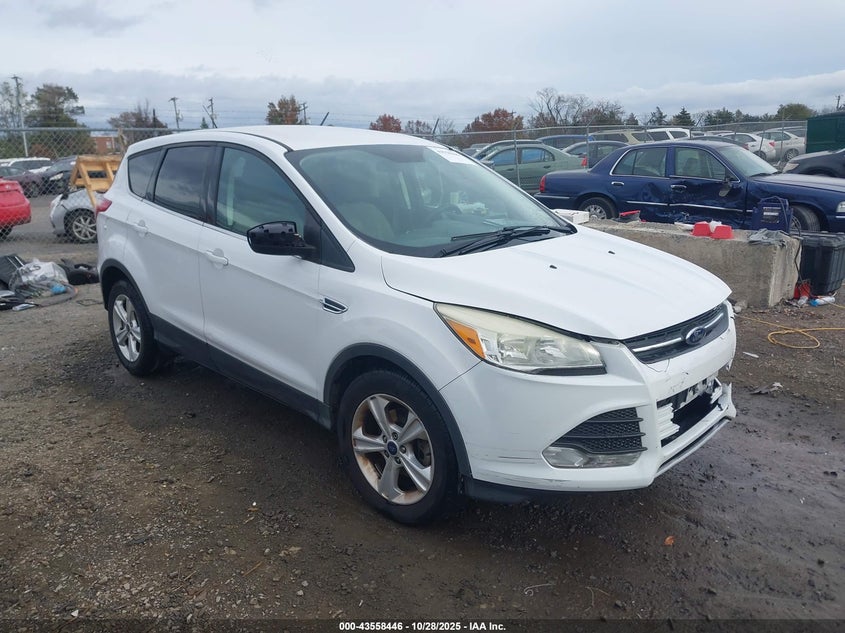 FORD ESCAPE SE