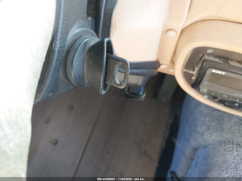 1999 Ford F550 Super Duty Stripped Chass VIN: 3FCMF53S3XJA38342 Lot: 43558457