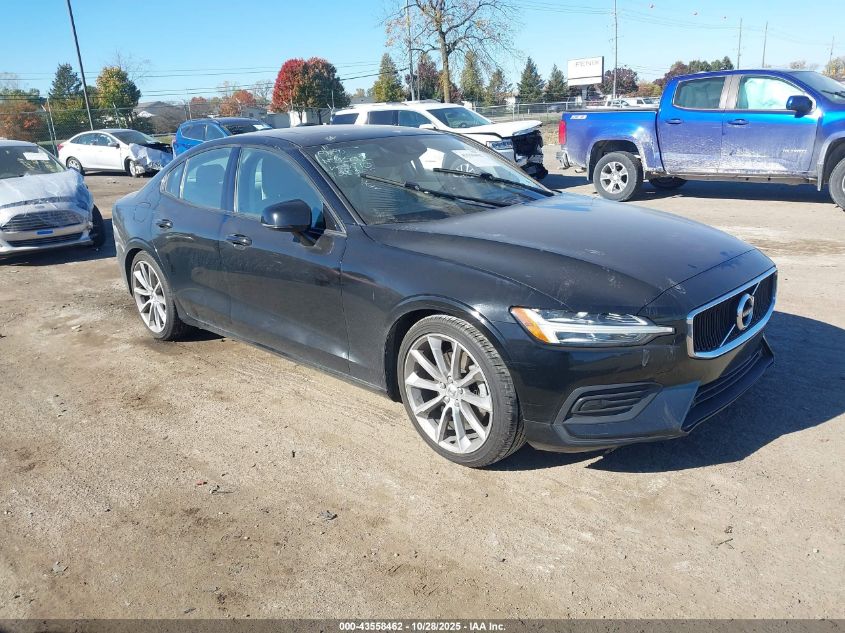 VOLVO S60 T5 MOMENTUM