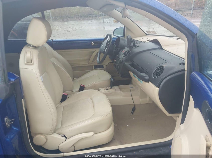 3VWRF31Y28M402846 2008 VOLKSWAGEN BEETLE photo no. 5