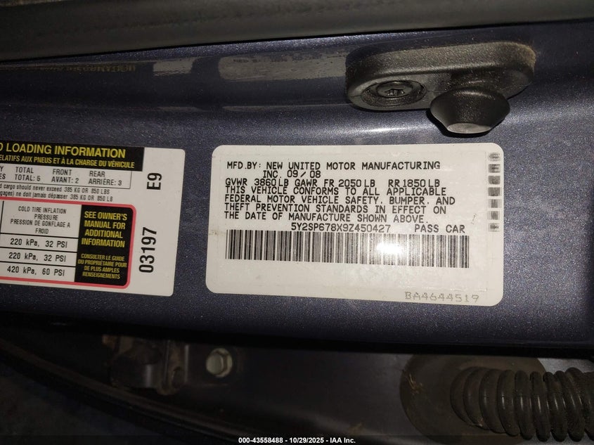 2009 Pontiac Vibe VIN: 5Y2SP678X9Z450427 Lot: 43558488