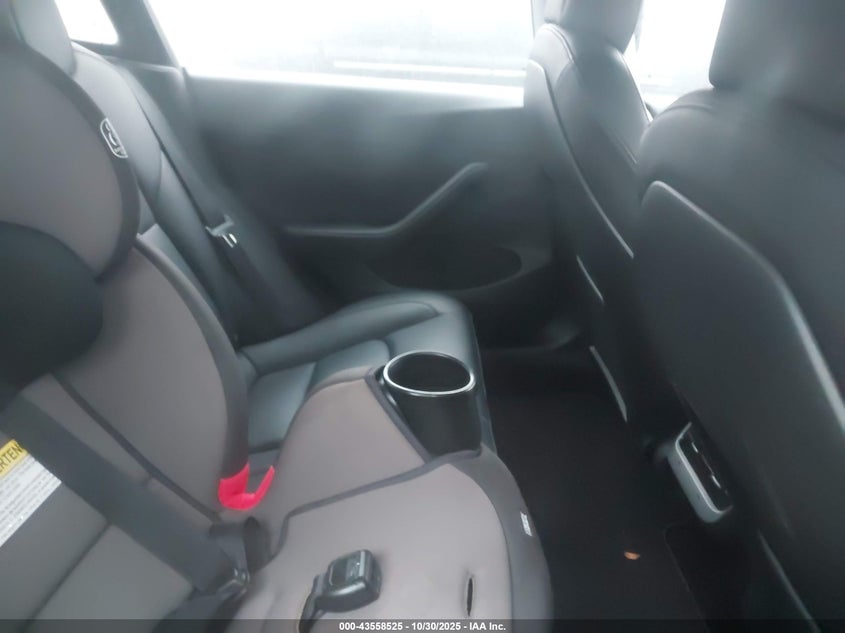 2022 Tesla Model 3 Long Range Dual Motor All-Wheel Drive VIN: 5YJ3E1EB5NF181927 Lot: 43558525