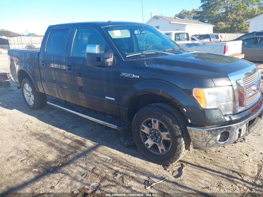 FORD F-150 LARIAT