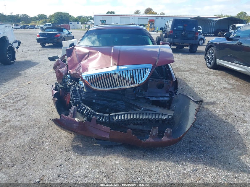 2003 Lincoln Town Car Executive VIN: 1LNHM81W03Y601824 Lot: 43558580