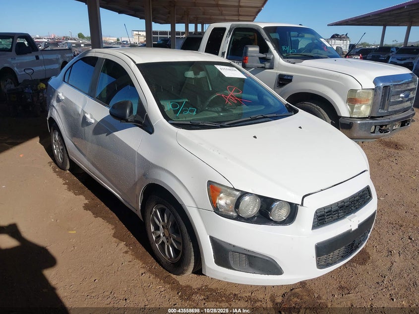 CHEVROLET SONIC LT AUTO