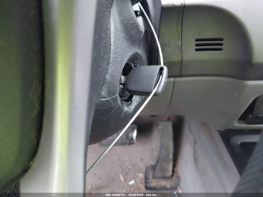 2010 Honda Civic Lx VIN: 19XFA1F58AE015564 Lot: 43558701