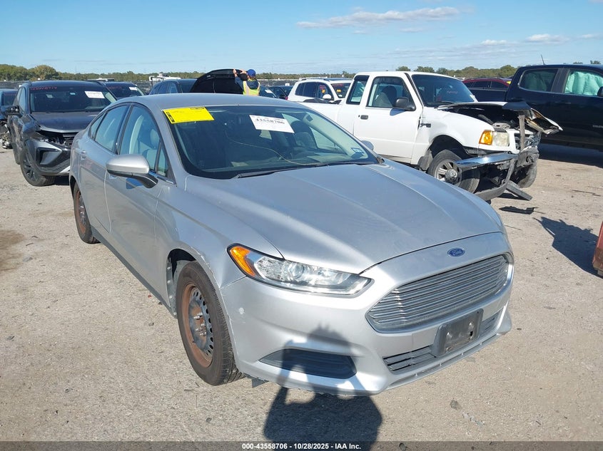 FORD FUSION S