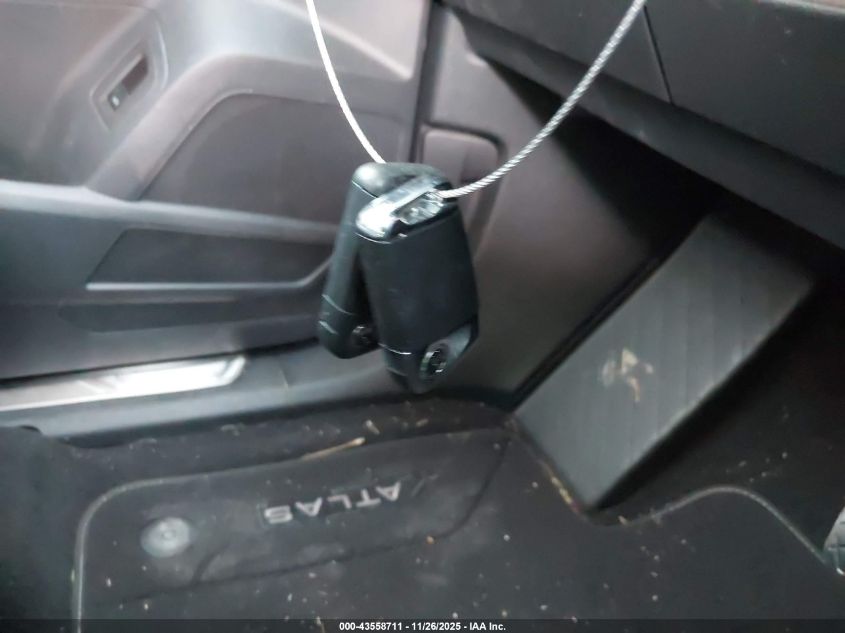 2022 Volkswagen Atlas 3.6L V6 Se W/Technology VIN: 1V2JR2CA0NC533240 Lot: 43558711