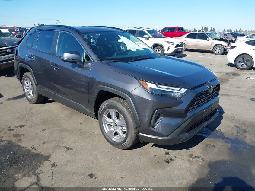 TOYOTA RAV4 HYBRID XLE