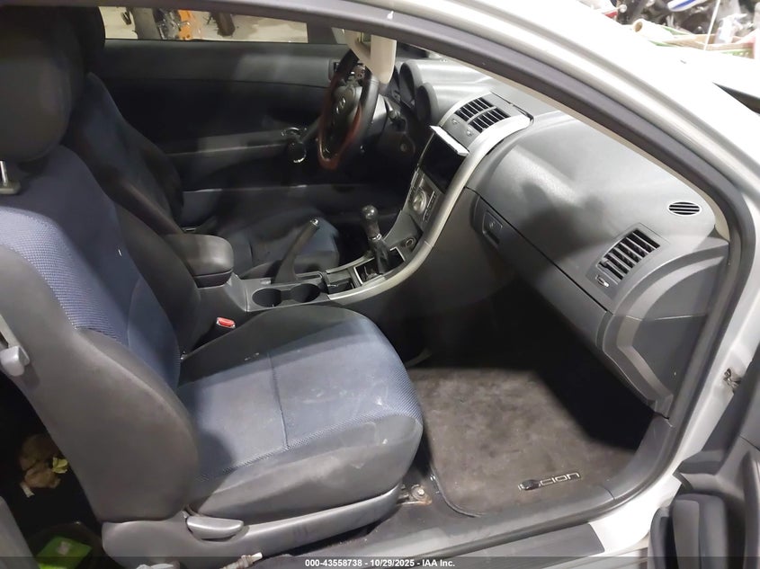 JTKDE177450009005 2005 SCION TC photo no. 5