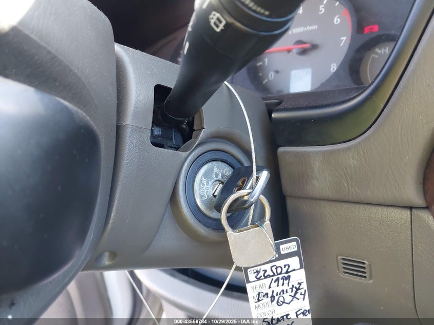 1999 Infiniti Qx4 Luxury VIN: JNRAR07Y7XW062122 Lot: 43558784