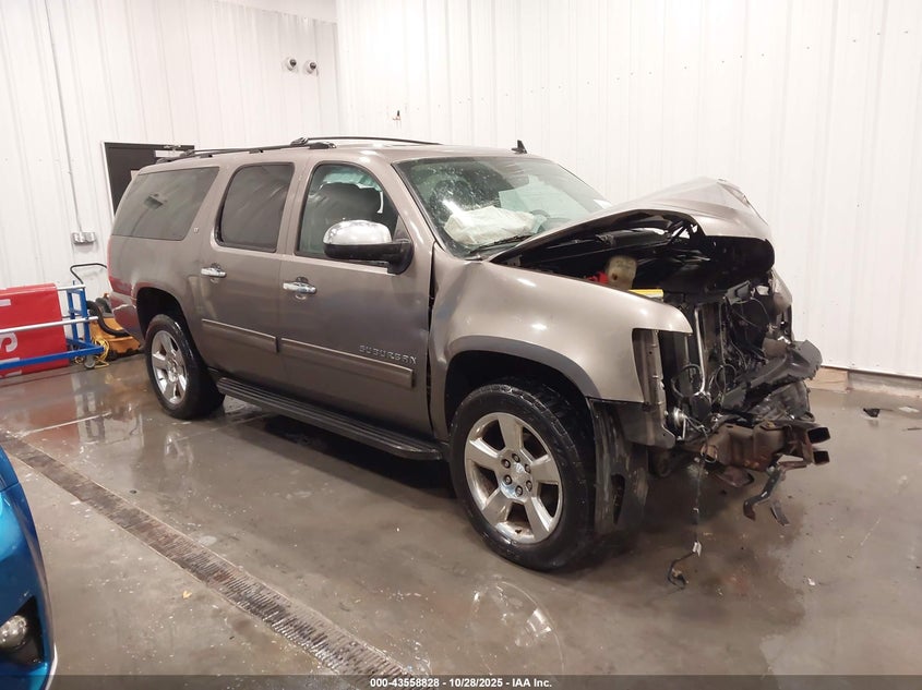CHEVROLET SUBURBAN LT