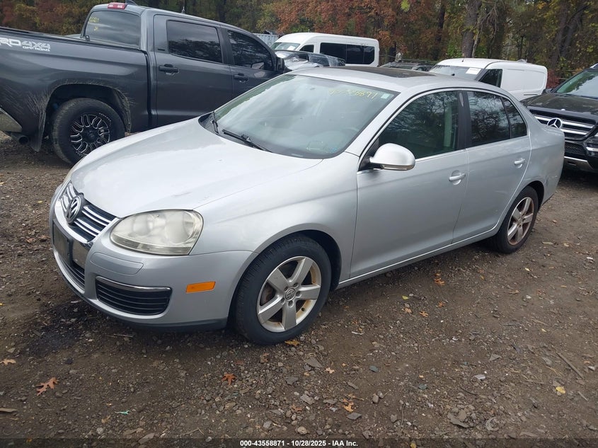 3VWRZ71K89M097915 2009 VOLKSWAGEN JETTA photo no. 2