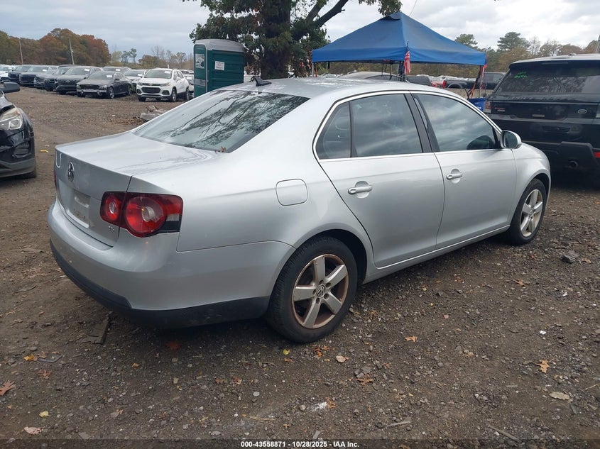 3VWRZ71K89M097915 2009 VOLKSWAGEN JETTA photo no. 4