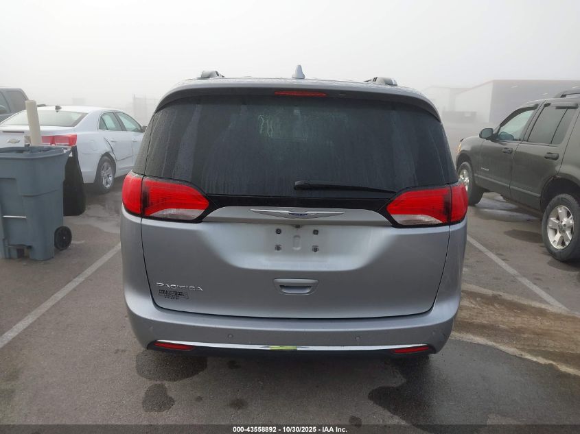 2020 Chrysler Pacifica Touring L Plus VIN: 2C4RC1EG4LR210296 Lot: 43558892