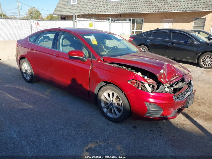 FORD FUSION SE