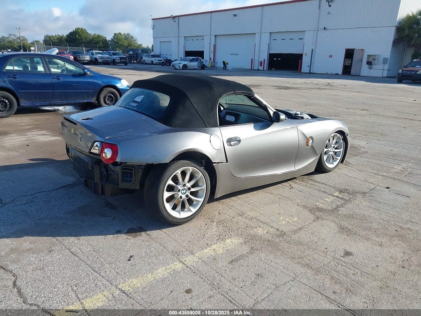 4USBT33574LR68801 2004 BMW Z4 photo no. 4