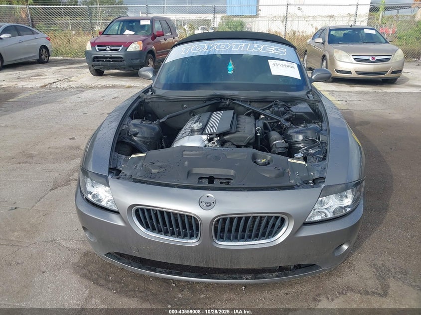 2004 BMW Z4 2.5I VIN: 4USBT33574LR68801 Lot: 43559008