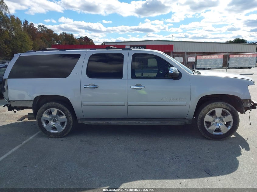 2007 Chevrolet Suburban 1500 Ltz VIN: 1GNFK16377J367758 Lot: 43559010