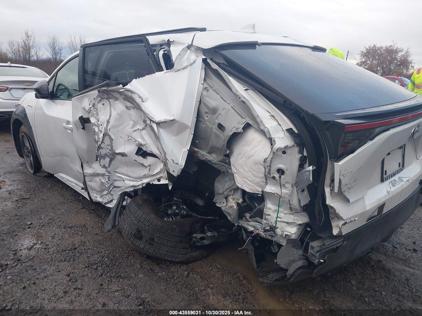 2025 Toyota Bz4X Xle VIN: JTMAAAAA5SA071769 Lot: 43559031