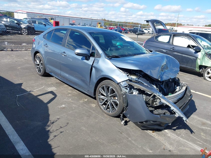 TOYOTA COROLLA SE 6MT