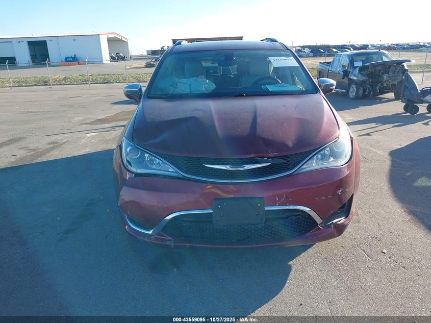 2017 Chrysler Pacifica Limited VIN: 2C4RC1GG3HR514966 Lot: 43559095