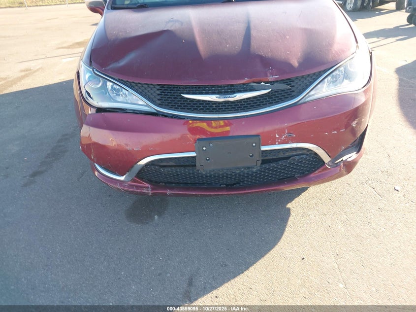 2017 Chrysler Pacifica Limited VIN: 2C4RC1GG3HR514966 Lot: 43559095