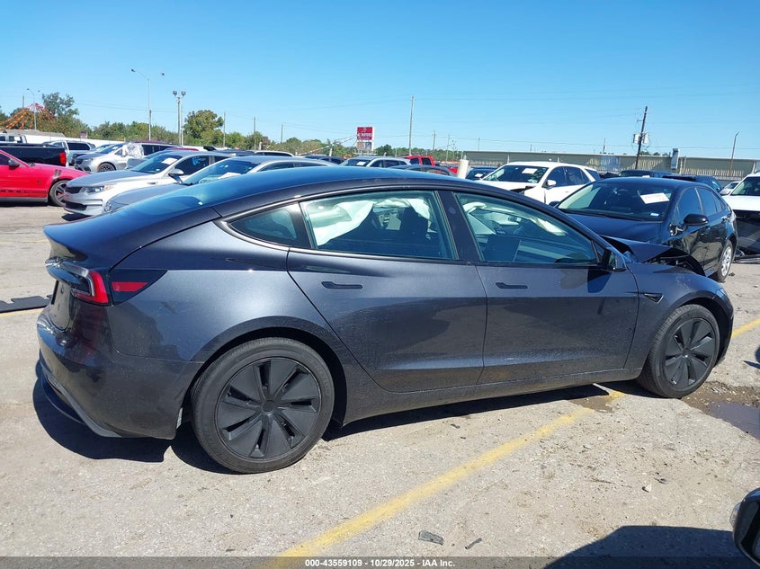 2025 Tesla Model 3 Long Range Rear-Wheel Drive/Standard VIN: 5YJ3E1EA7SF989649 Lot: 43559109