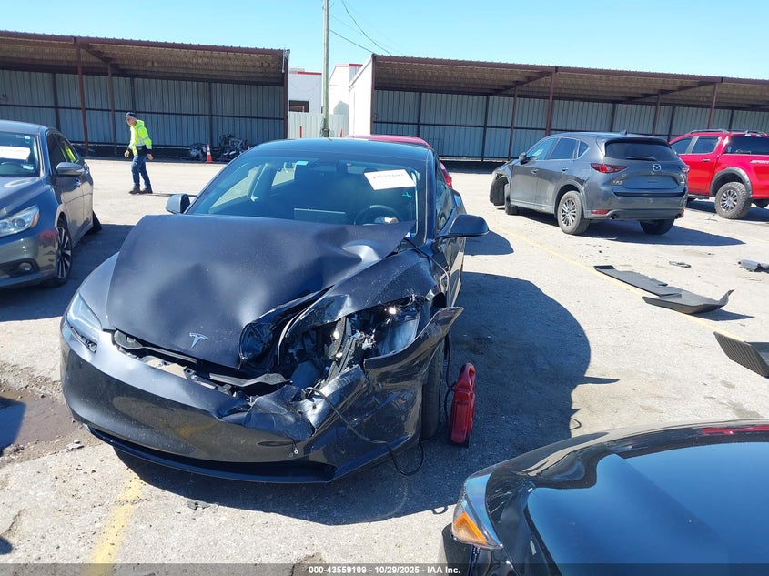 2025 Tesla Model 3 Long Range Rear-Wheel Drive/Standard