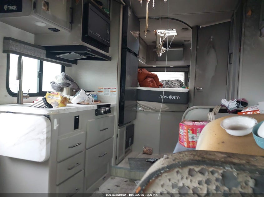 2025 Ford E-350 Cutaway VIN: 1FDWE3FN4SDD24754 Lot: 43559162