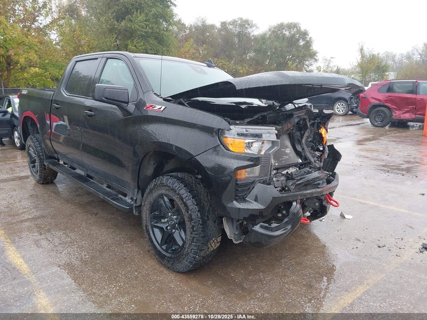 CHEVROLET SILVERADO 1500 4WD SHORT BED CUSTOM TRAIL BOSS